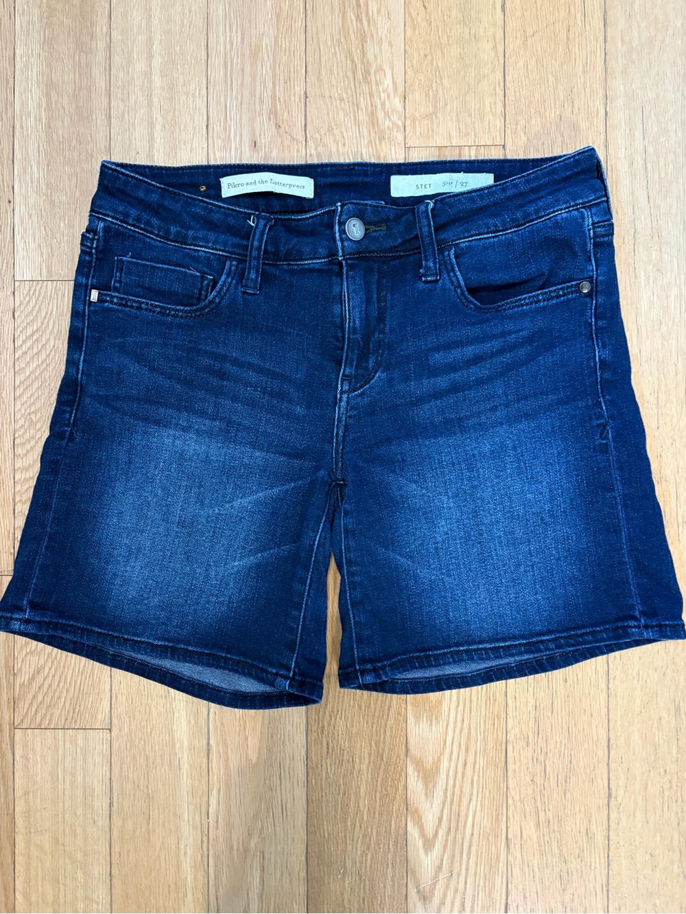 Anthropologie Pilcro Stet Dark Wash Denim Shorts Size 27 Stretch Comfort - Picture 2 of 8